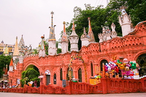 华生园金色蛋糕梦幻王国