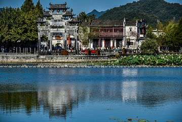 胡文光牌楼第 5 张图片