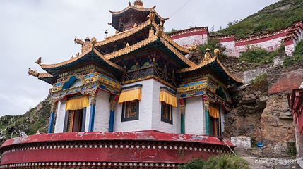 洛卓窝隆寺第 1 张图片