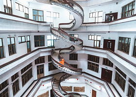 河海大学(西康路校区)-图书馆