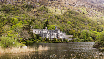 Kylemore教堂和维多利亚庄园