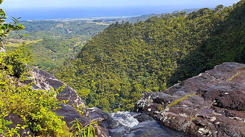 Alexandra Falls Hiking Trail
