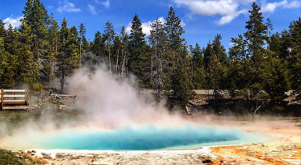 下间歇喷泉盆地