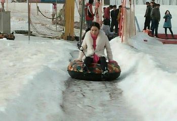 西湖滑雪场第 4 张图片