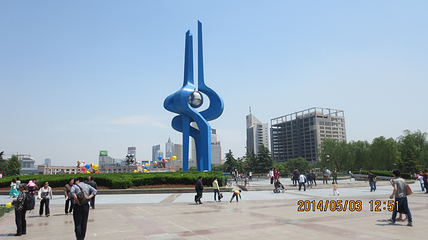 泉城广场第 17 张图片