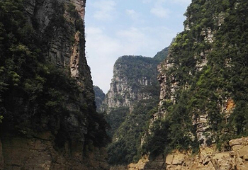 金秀圣堂湖景区第 24 张图片