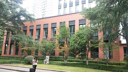 上海交通大学(徐汇校区)第 15 张图片