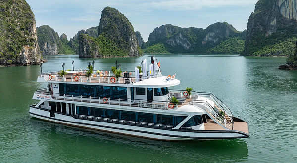 Cozy号下龙湾游船