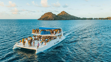 新慕悦游艇俱乐部(万宁店)