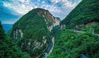 恩施锦鲤山景区