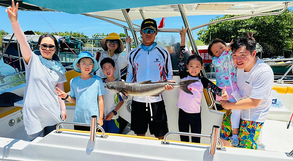 罗传长海钓俱乐部