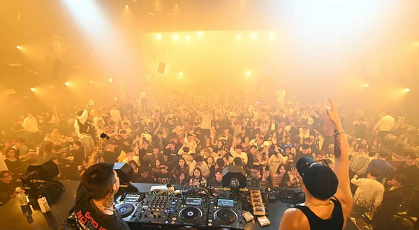 白想工厂演出剧场(黄浦店)