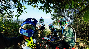 万峰林越野骑行基地