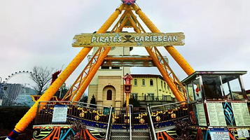 千岛湖啤酒小镇海盗船