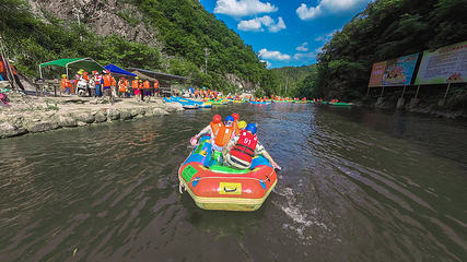 霍山十二闯瀑布漂流第 21 张图片