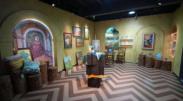 磁器口梵高画境漫游