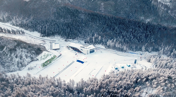 恩施长岭岗滑雪场