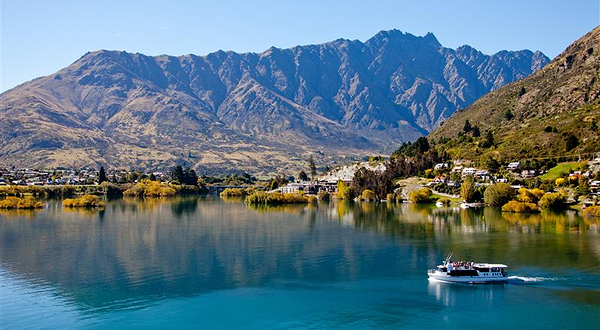 皇后镇百万美元游轮