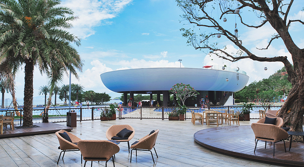 Hello UFO无边际泳池