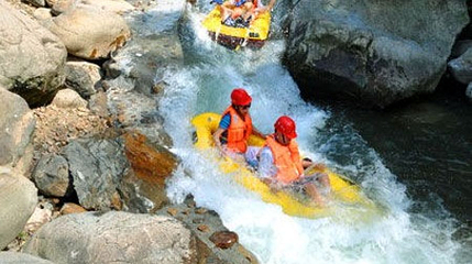 温塘八里泉大峡谷漂流第 1 张图片