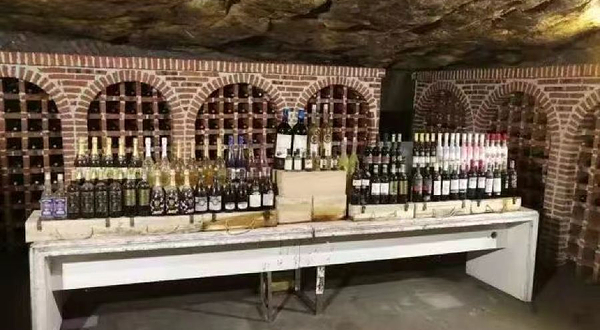 中国白银洞国藏酒庄
