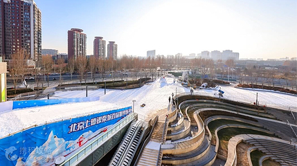 北京上德银泰城嬉雪乐园第 3 张图片