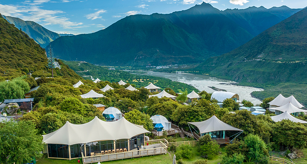 雅鲁藏布大峡谷