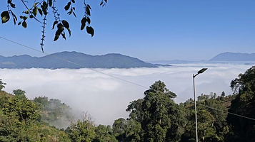 基诺山漫云端雨林徒步