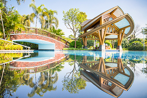宝墩湖湖山温泉度假村