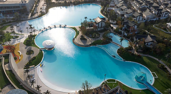 际华园·水晶谷梦幻水世界