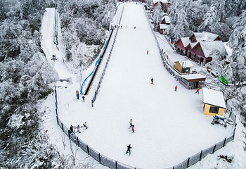 峨眉山滑雪场第 1 张图片