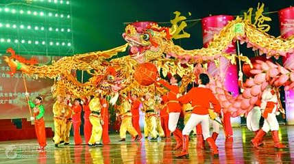 重庆非遗之夜·铜梁火龙钢花第 2 张图片