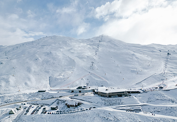 皇冠峰滑雪场第 7 张图片