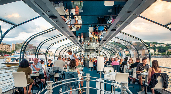 布达佩斯多瑙河观光游船