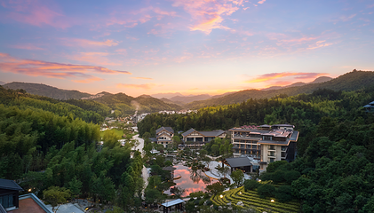 温州楠溪江鸿居温泉酒店·南陈温泉第 1 张图片