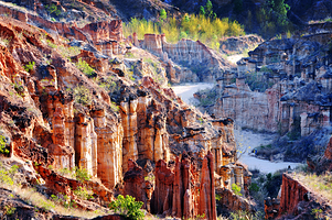 物茂土林（虎跳滩土林）