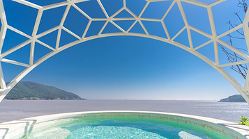 海天台温汤庭院