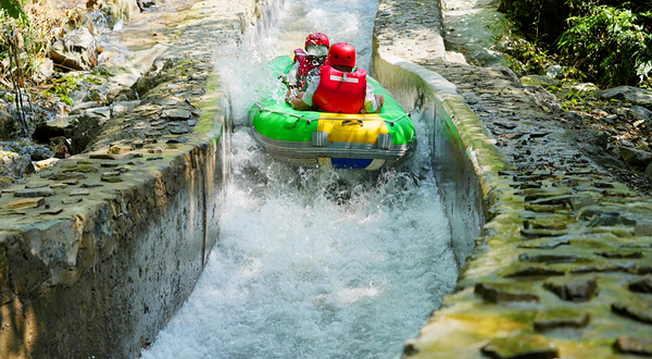 东钱湖亭溪漂流