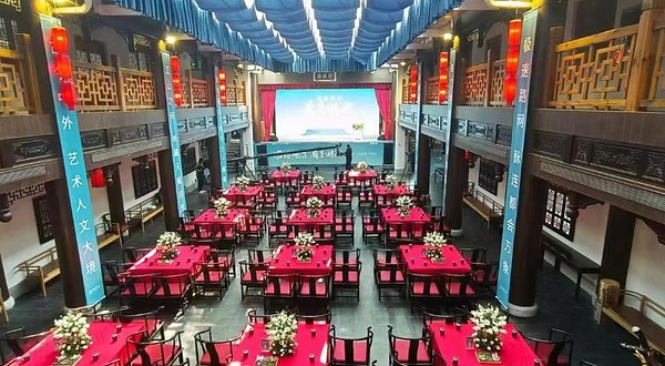 洋湖水街九门戏楼