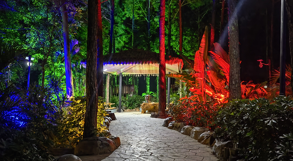 古郡水城汤泉山温泉