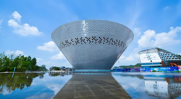 昌南里陶瓷潮玩小镇