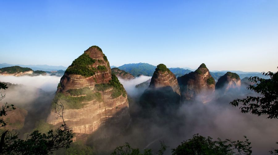 桂林丹霞八角寨景区