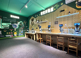 丑小萤移动博物馆(长沙荟聚店)