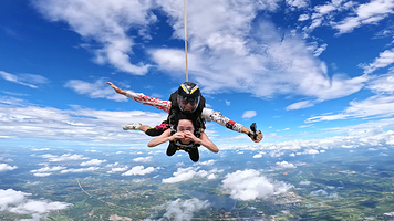 头号玩家跳伞安吉天子湖基地