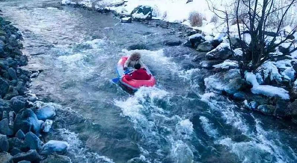 二道白河雾凇漂流景区