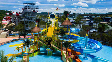 婺女洲四季恒温水世界