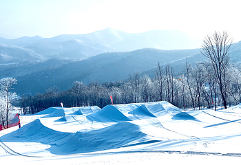 中旅松花湖滑雪场第 13 张图片