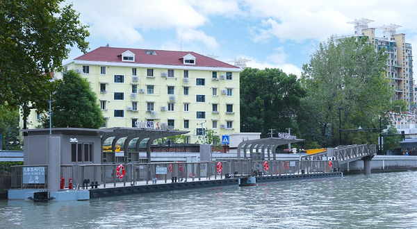 苏州河游览中山公园码头游船