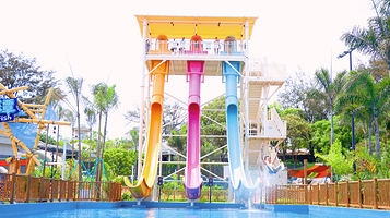 中海黄金海岸水上乐园