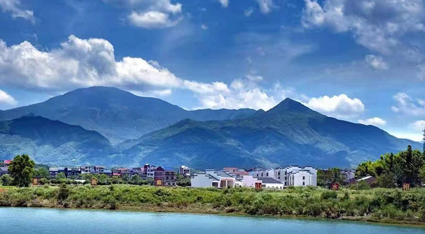 十里画廊(平江献冲泊头村)